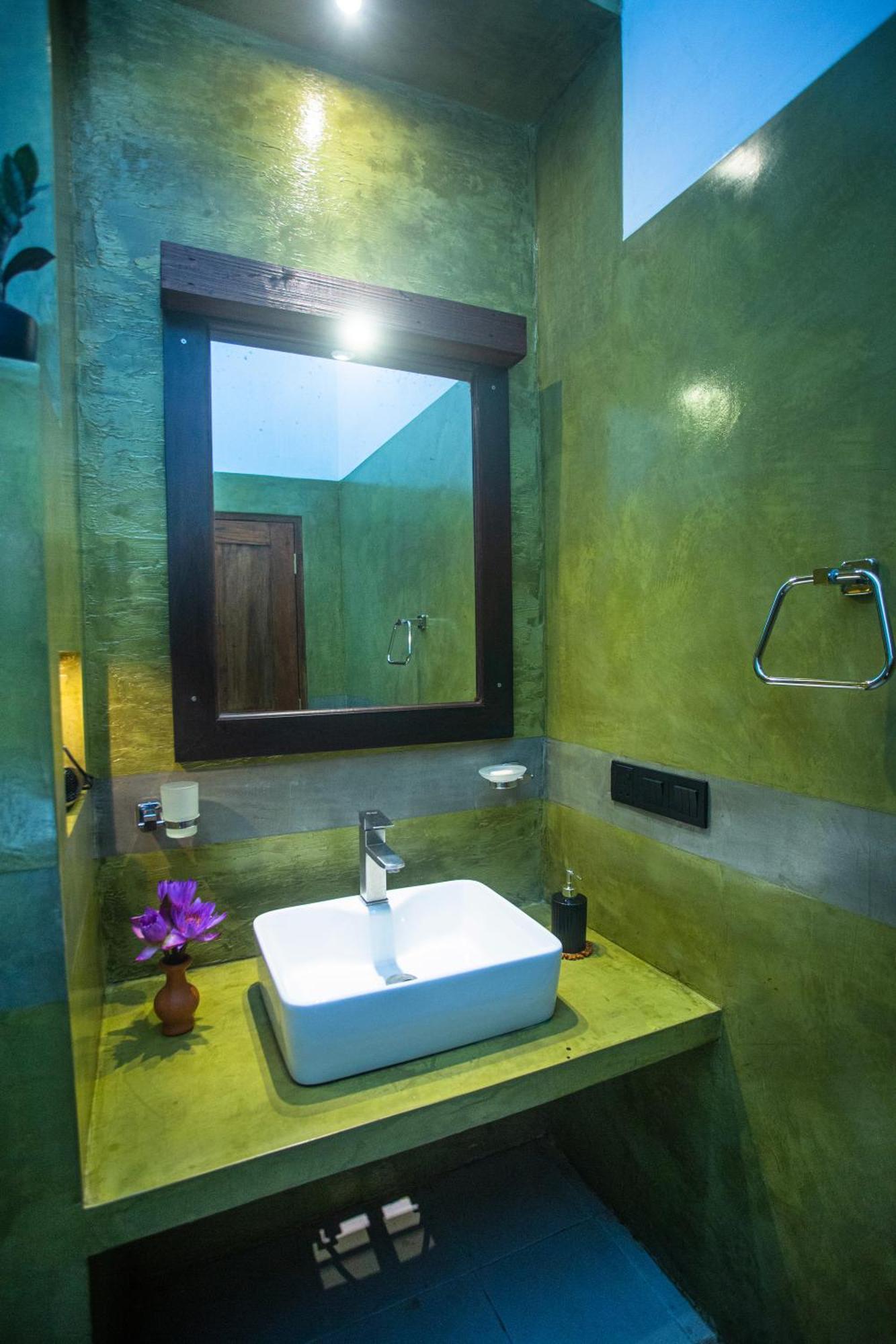 Aki Luna Lagoon Resort Hikkaduwa Exterior photo